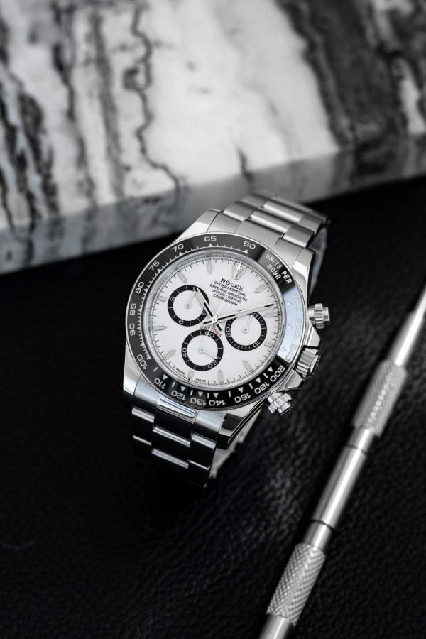 Rolex Daytona 126500LN "Panda"